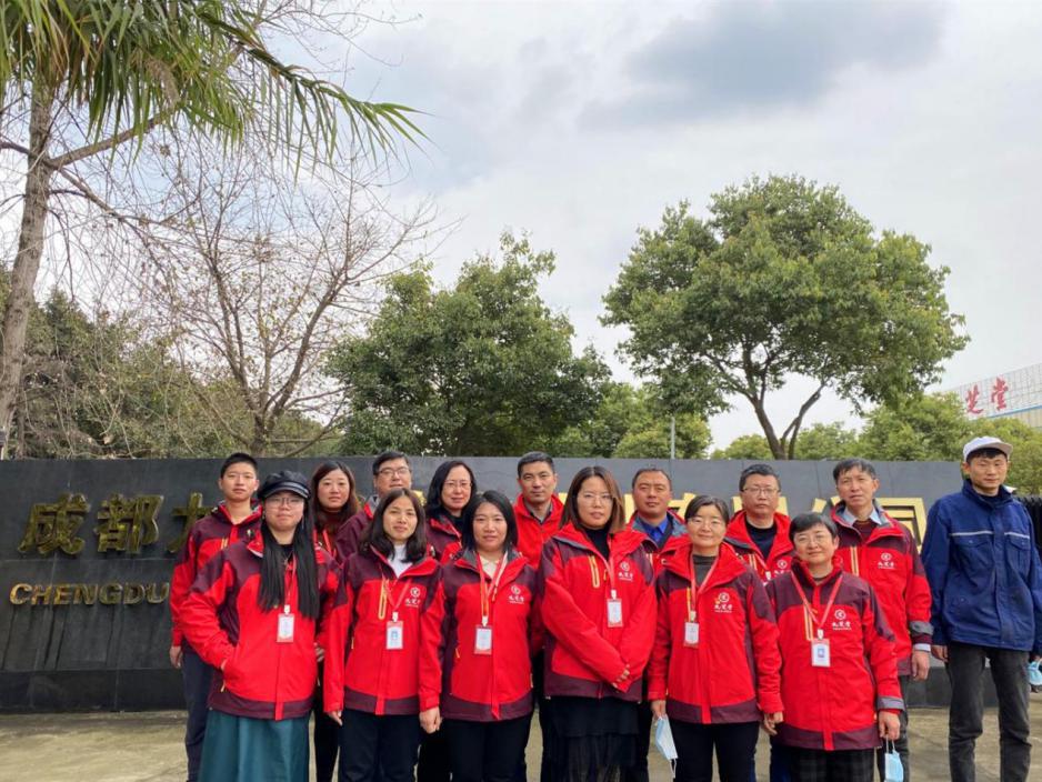 奉献做表率、党员在行动 ——金鼎药业党委开展“党员奉献日”活动